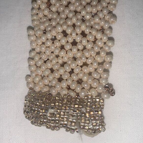 Handmade Seed Bead Mother of Pearl Bracelet 7.5” - Picture 7 of 15